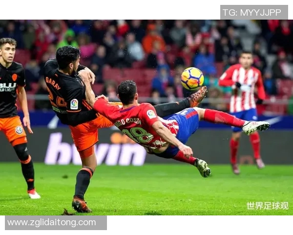 足球明星在比赛中精彩过人瞬间的高清图片集锦与分析