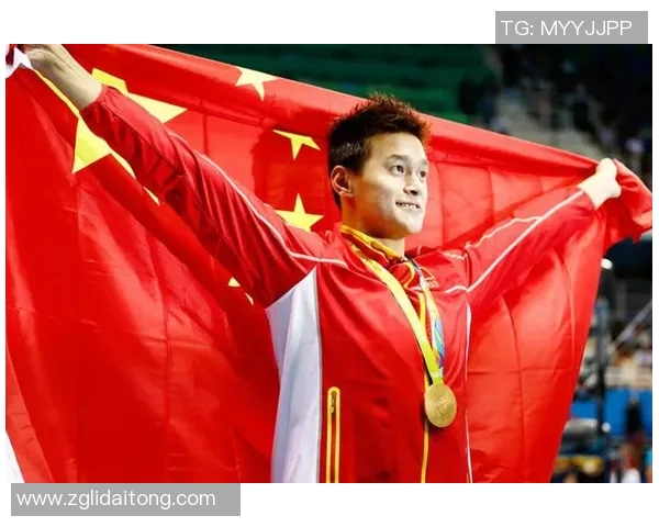 足球明星归国参战展现爱国情怀与拼搏精神的传奇故事